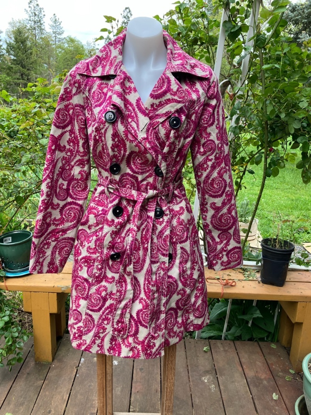 Water repellent, Paisley double breasted overcoat from Marona size medium